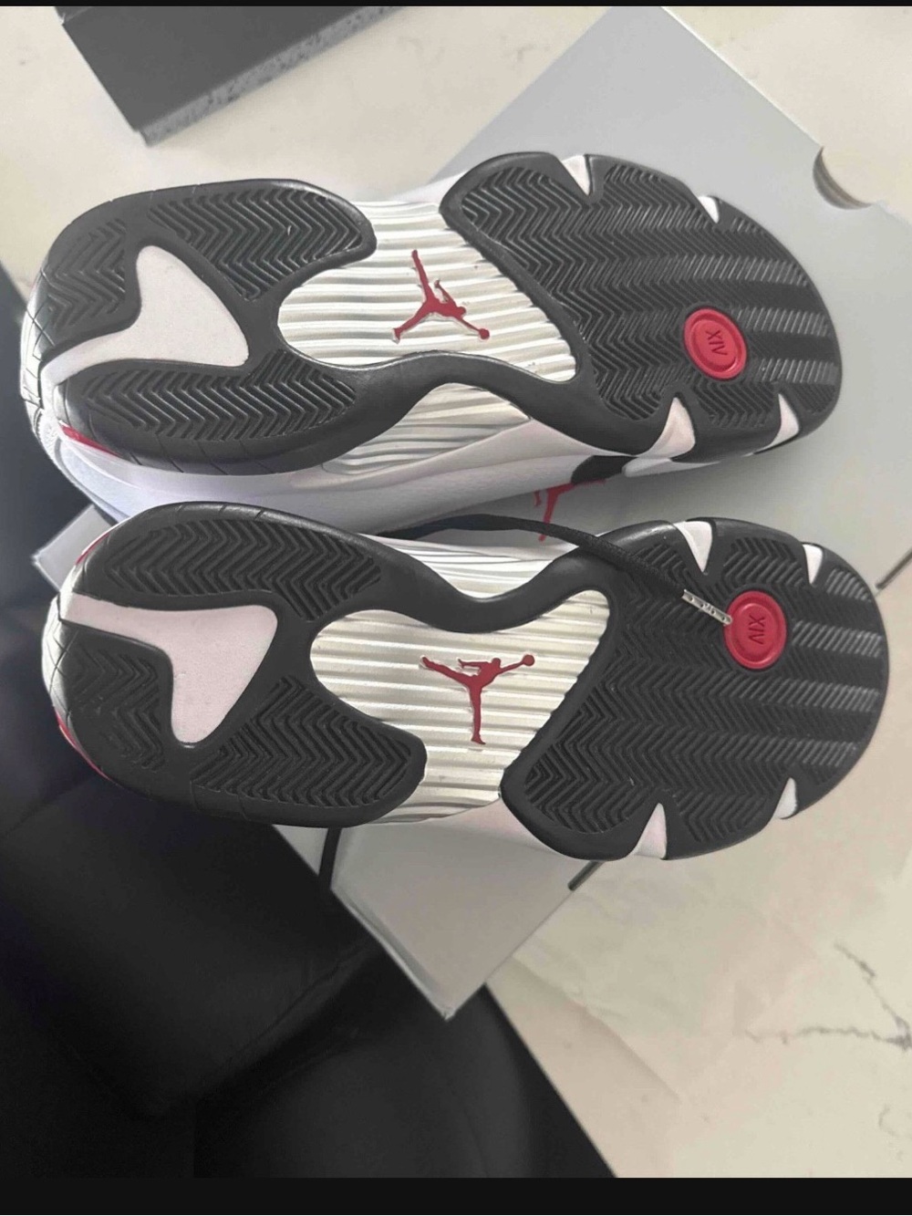 Air Jordan 14 Black Toe 2024 - Picture 2 of 6
